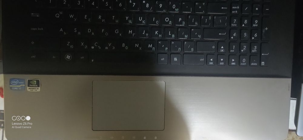 4 лаптопа старички модели но работещи за преинсталиране са и четирите