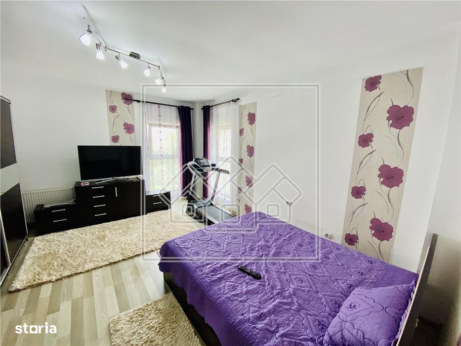 Ap. cu 3 camere si balcon, etaj 5\/7, situat in zona Doamna Stanca