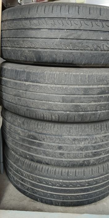 Летние шины б/у _ 235/65/18,