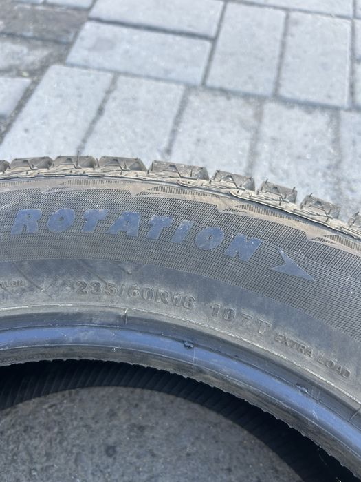 Продам буу зимние шины. Липучка.
