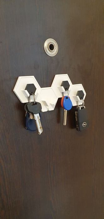 SUPORT PENTRU CHEI   20 LEI/set

Suport pentru 4 chei.
Produsul este p