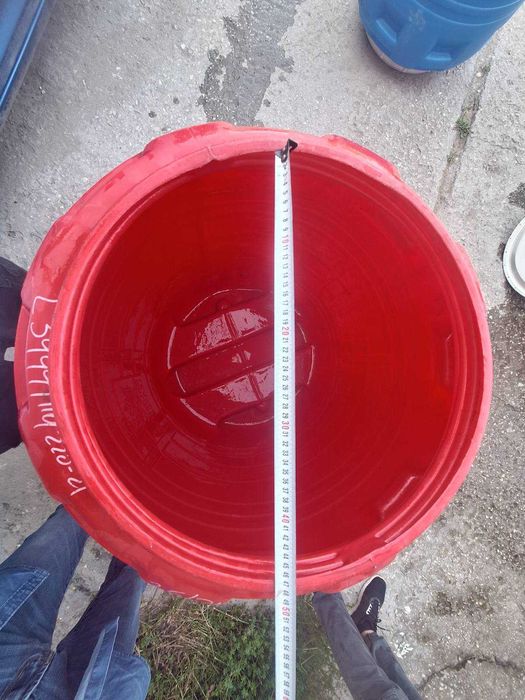 Червени бидони 430л Хранителна пластмаса
