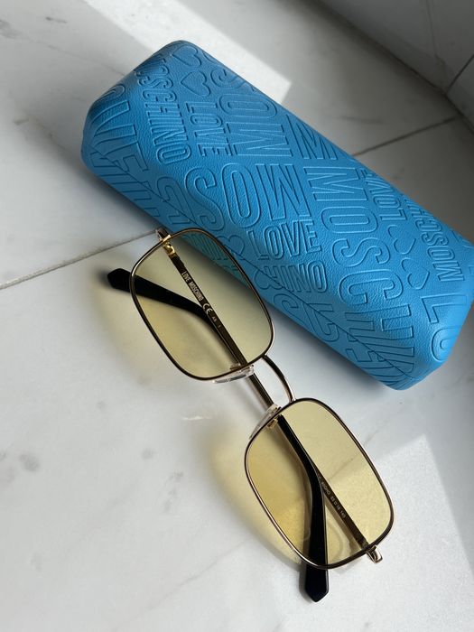 Слънчеви очила Love Moschino