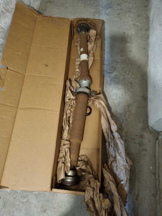 Преден и заден кардан Jeep Grand Cherooke 2014г 5.7 Hemi - WK2