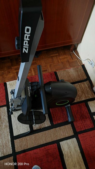 Aparat de vâslit Zipro