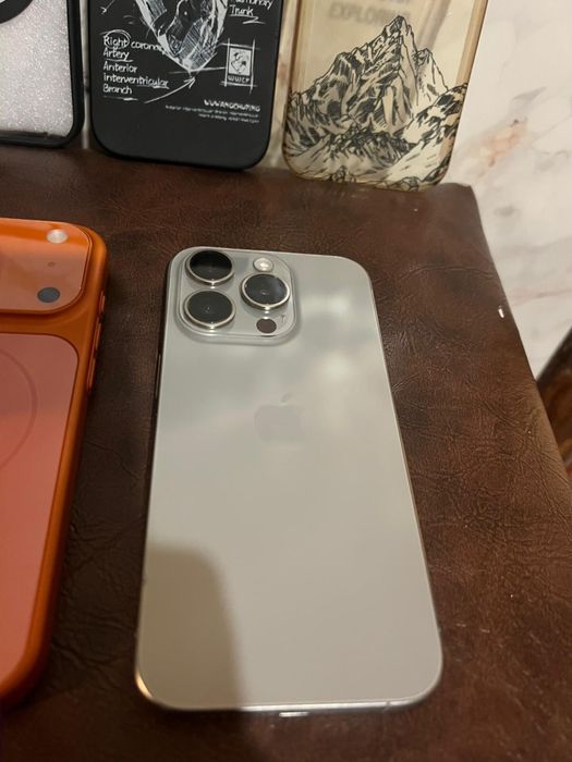 Iphone 15 pro vand /schimb