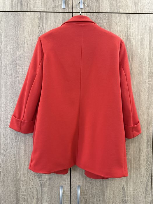Дамско червено сако