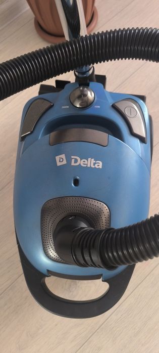 Пылесос Delta model:DL-0840