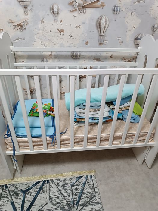 Продам детскую кроватку