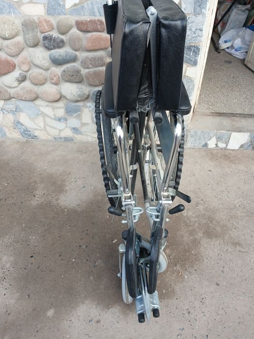 Инвалидная коляска