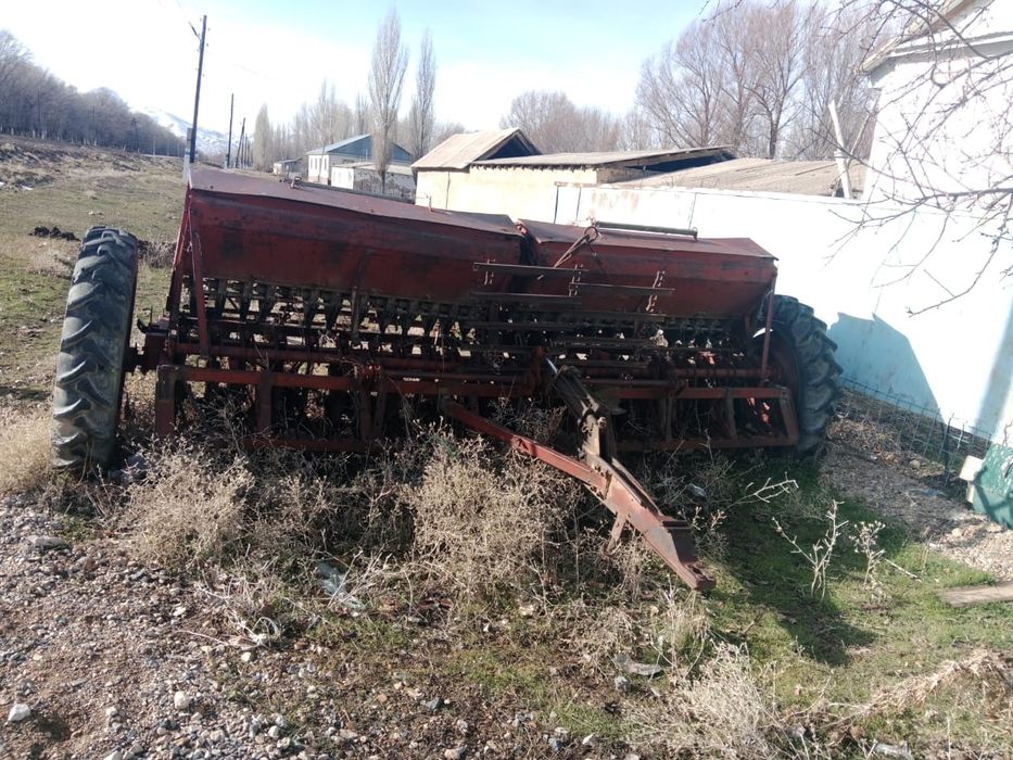 продаю автозапчасти