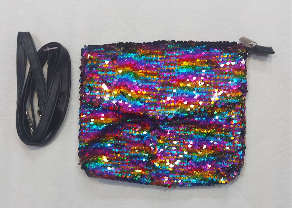 Дамски чанти и раници