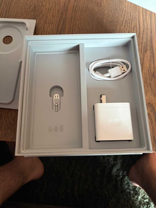 Oppo Find N6 16/512GB Нов! Без гънка