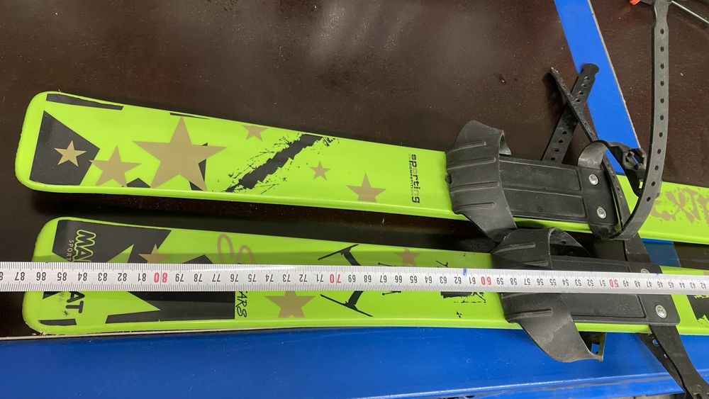 Skiuri de plastic pentru copii