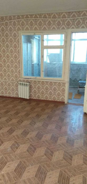 Продается квартира 1-комнатная.г.Зарафшан,11 мкр.