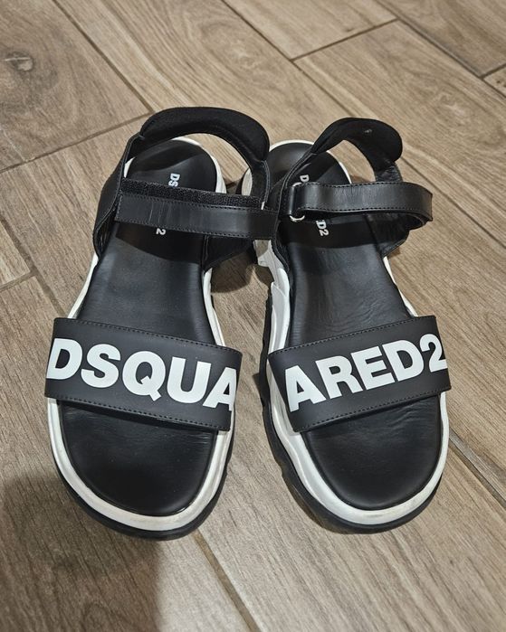 Sandale DSquared marime 39, stare foarte buna