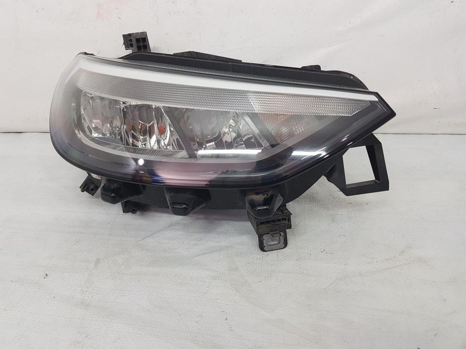 Far dreapta Full Led VW ID3 dupa 2020