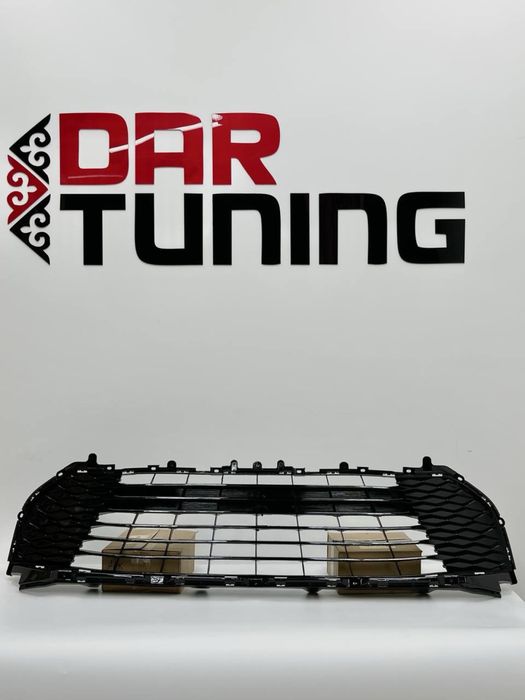 Решетка бампера Toyota Camry 80