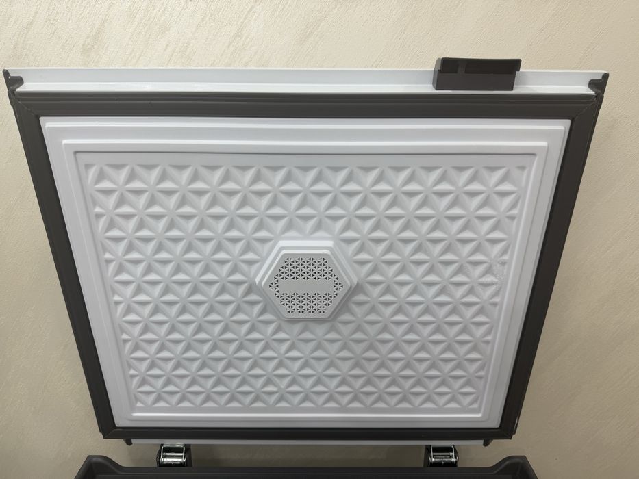 Морозильная камера ( холодильник) 170 л( 65/54 см )