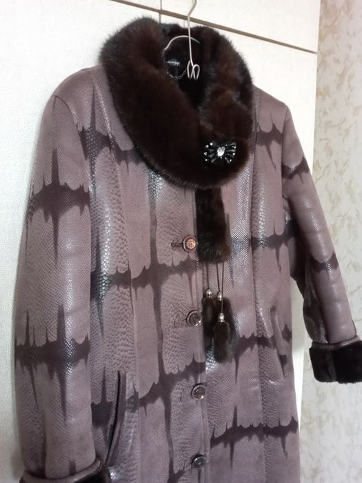 Продам облегчённую дублёнку