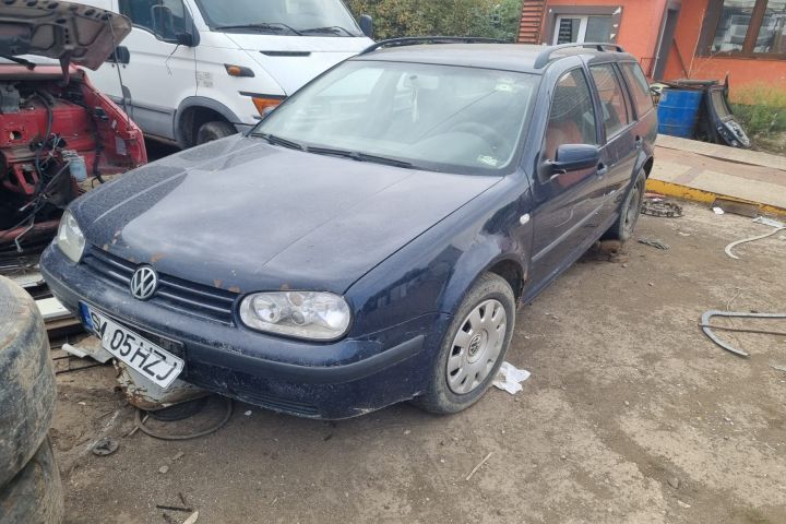 Arc spate dreapta Volkswagen VW Golf 2003 1.9 TDI MT (101 hp)
