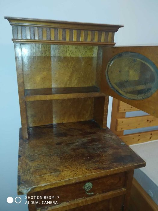 Dulapior vechi de toaleta cc 1900-1930 stil eclectic