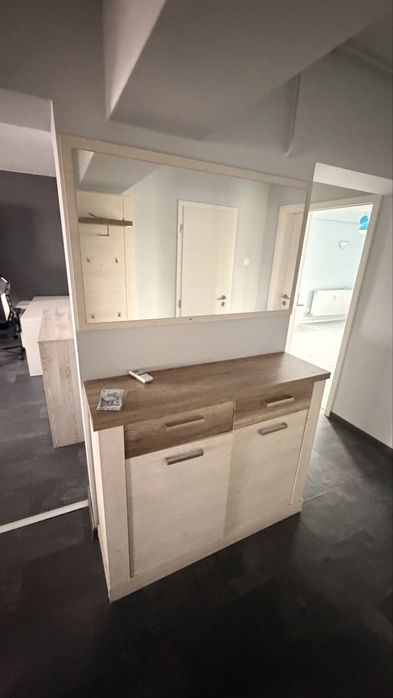 Canapea extensibila +mobila living in stare foarte buna