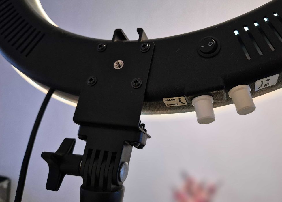 Професионална LED РИНГ Лампа 48см