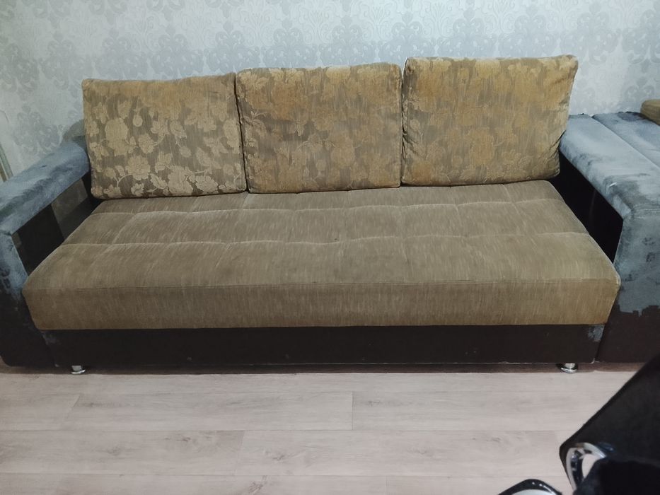 Продам диван кресло пуфик