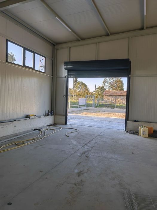 Дава се под наем Промишлена сграда в с. Тополи, Област Варна - 800 кв.м за 1326 € - Снимка #4