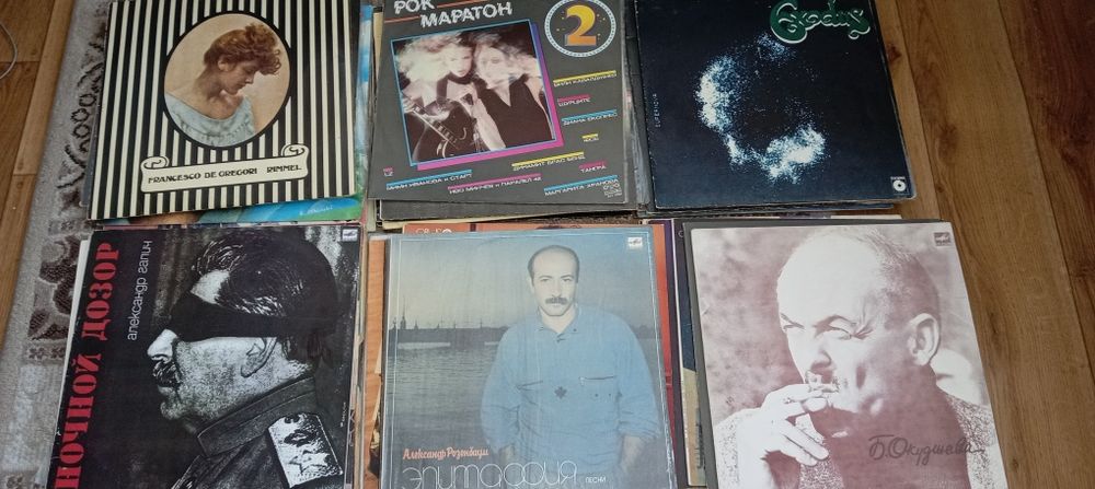 Продам виниловые пластинки цена 2000