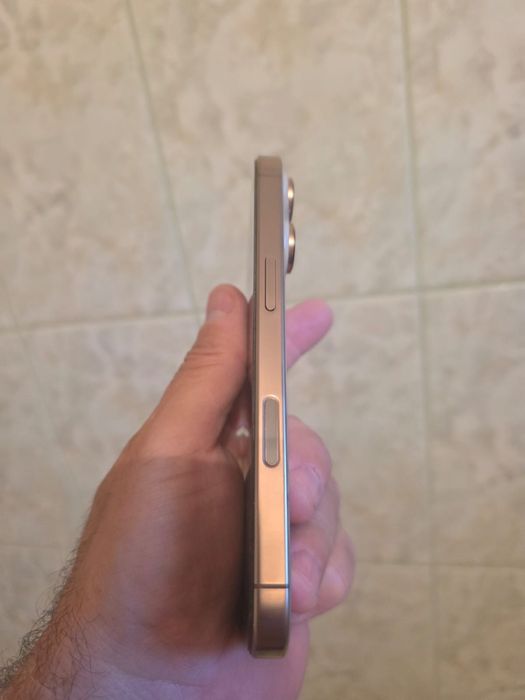 Iphone 16 pro / 1 tb.