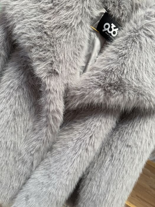 Шубка (эко-мех), размер 44 — 4 000 ₸