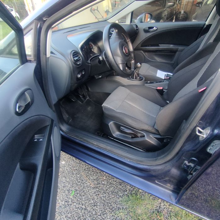 VOLKSWAGEN Golf 2011 — imagine 5