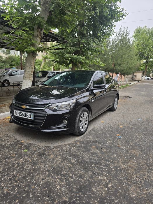 Onix 3-pozisiya sotiladi 24000km yurgan