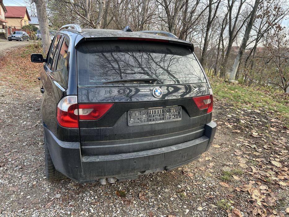 Dezmembrez e83 2004 204 cai