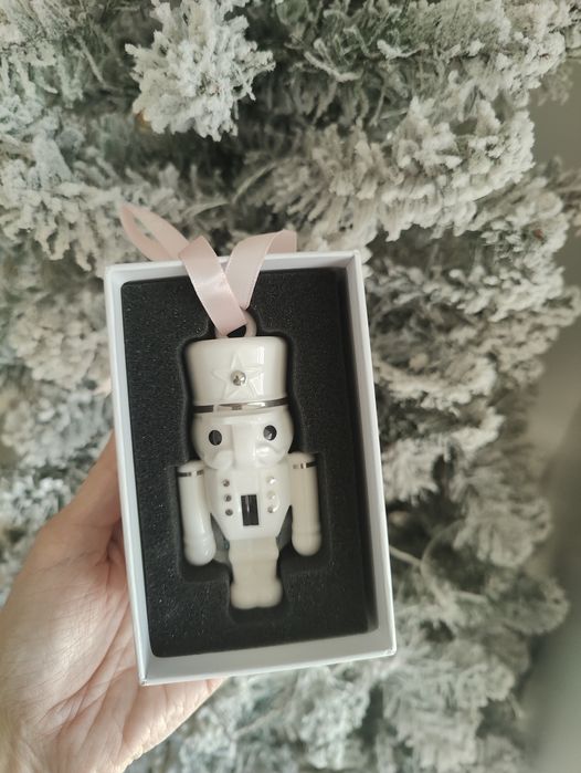 Pandora 2024 - Коледен орнамент