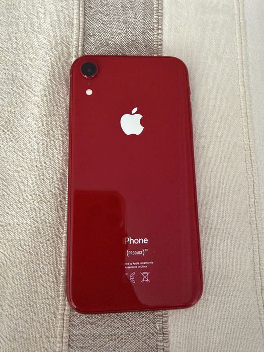 Продам iPhone XR