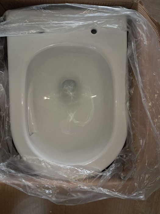 Унитаз "тайфун" подвесной, новый