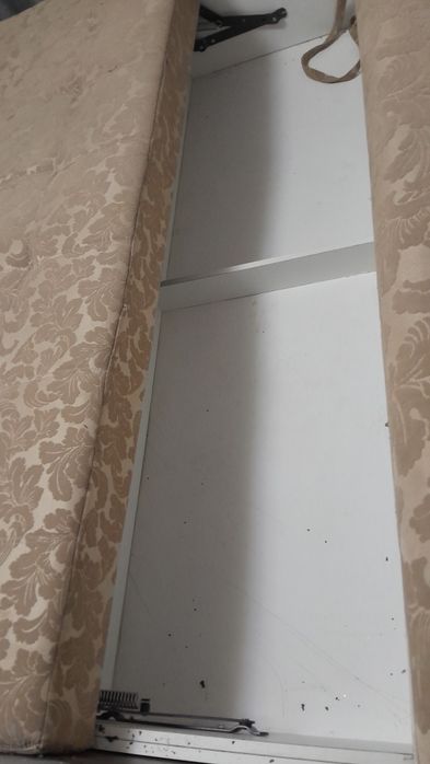 Продам раздвижной диван