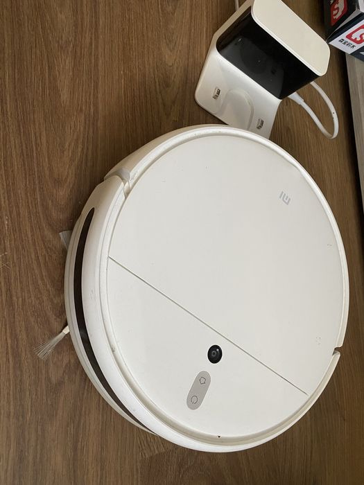 Продам робот пылесос Xiaomi