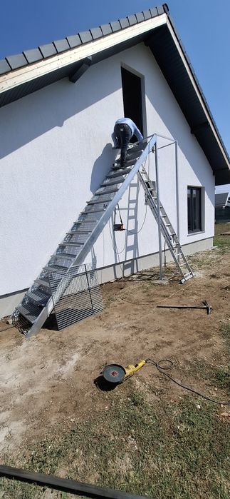 Scări metalice pentru interior și exterior