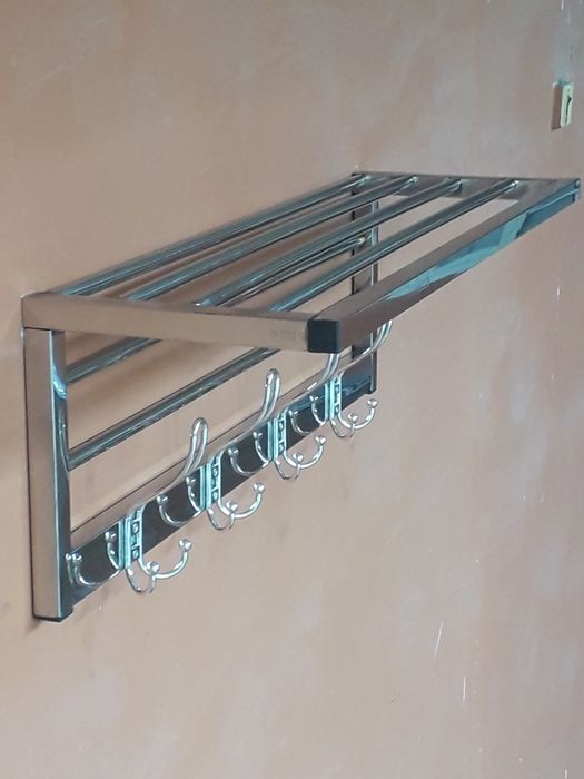 Деворга иладиган вешелка