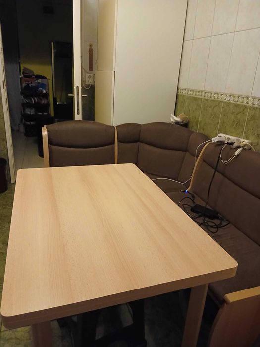 Vand coltar de bucatarie Ronna fag Elvila cu depozitare, 2 scaune si masa extensibila