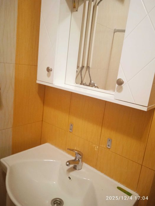 Предлагам под наем двустаен апартамент гр София широк център