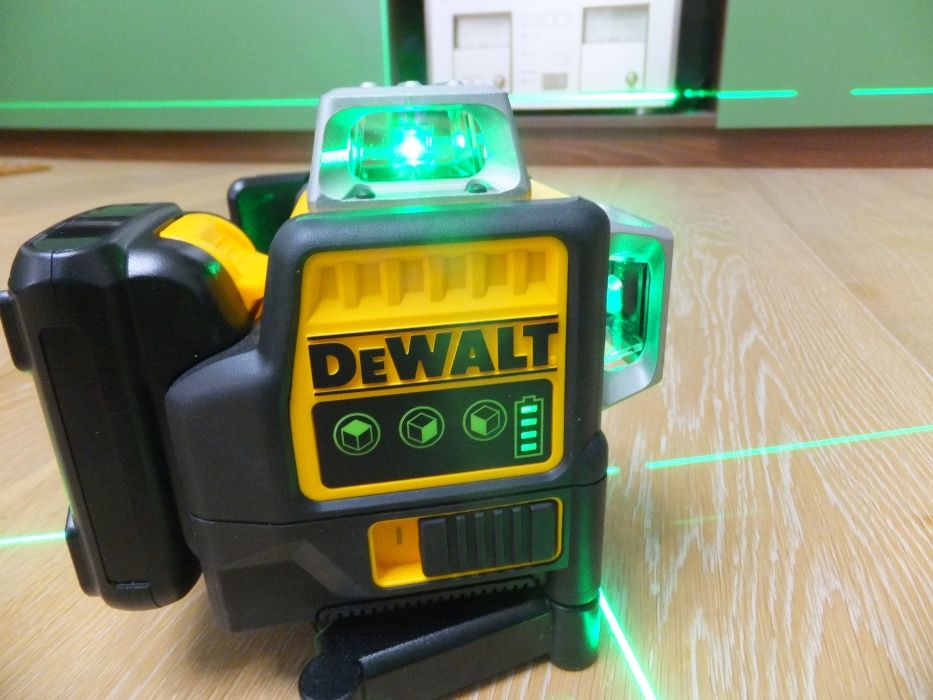 Nivela Laser 3 x 360° Dewalt DCE089G si DCE089G 12/18V