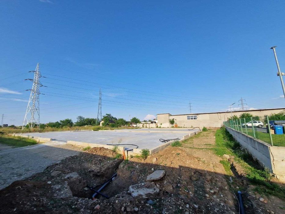 TEREN INDUSTRIAL de vânzare – 2.250 mp | Acces direct Șoseaua Olteniței | AUTORIZAȚIE P+1 până în 10.2027 | Utilități | FUNDAȚIE executată