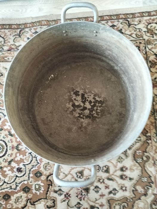 Кастрюля алюминиевая