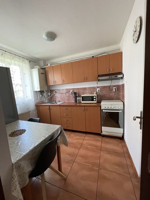 Vand apartament cu 1 camera.  Suprafata utila 35,5 mp+balcon 5mp