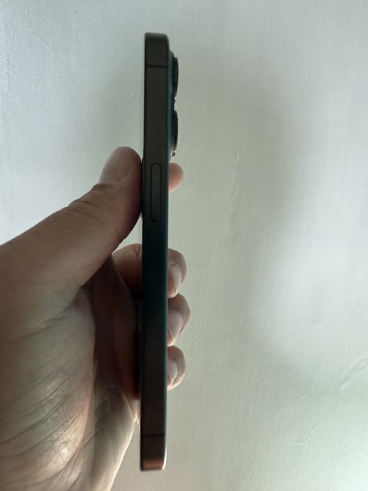 iPhone 15pro 128gb Black Titan